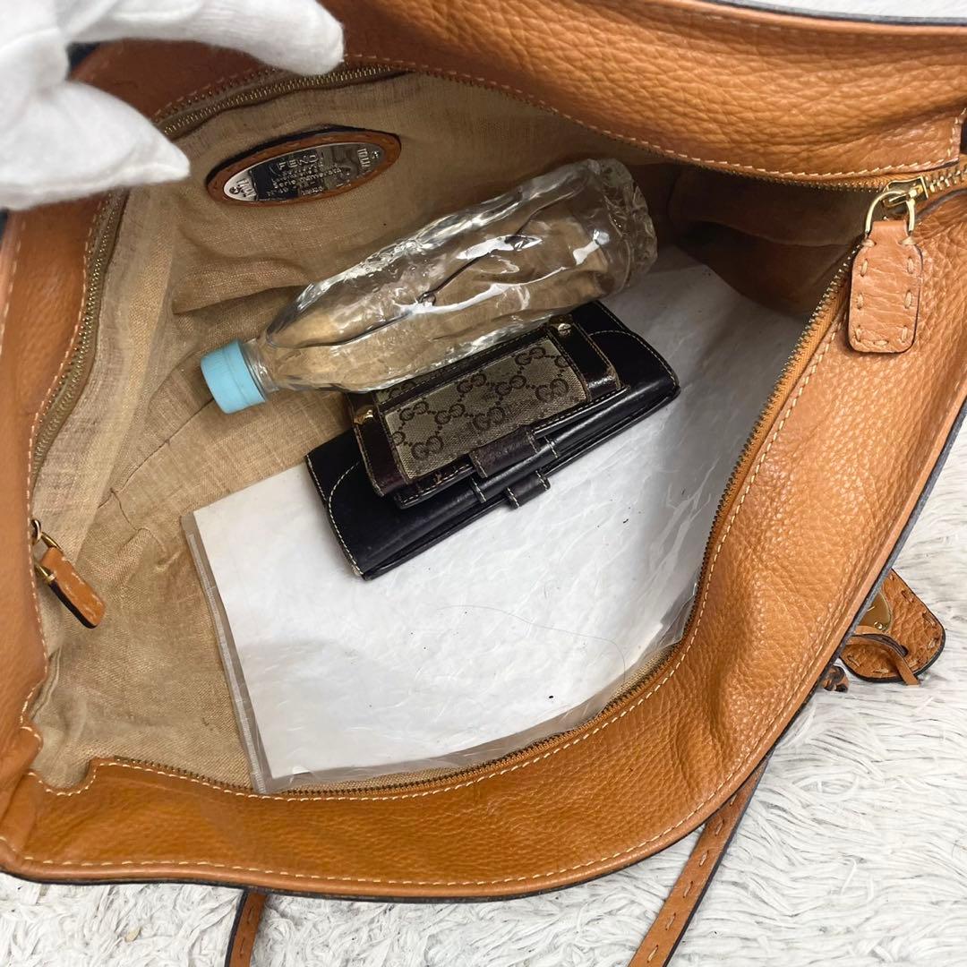 A4可 美品 フェンディ レザー トートバッグ セレリア チャーム付き ブラウン