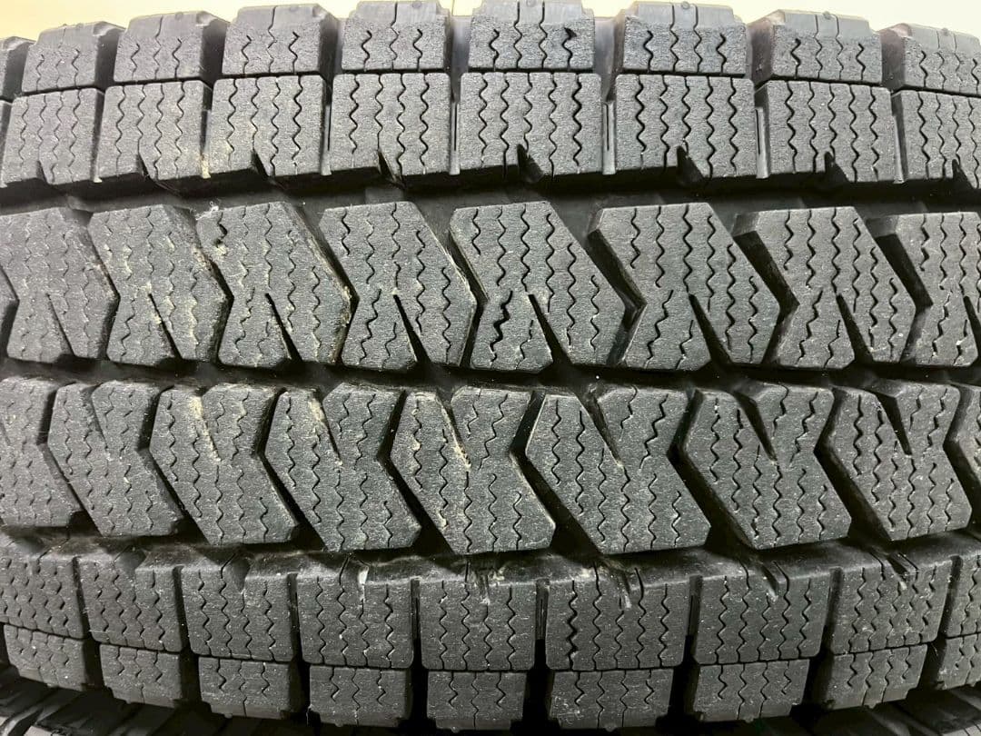 Takaaki 195/80R15 LT 2024年製 スタッドレス 3本