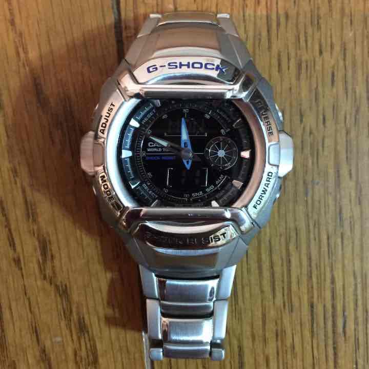 G-SHOCK（定価25000円程）