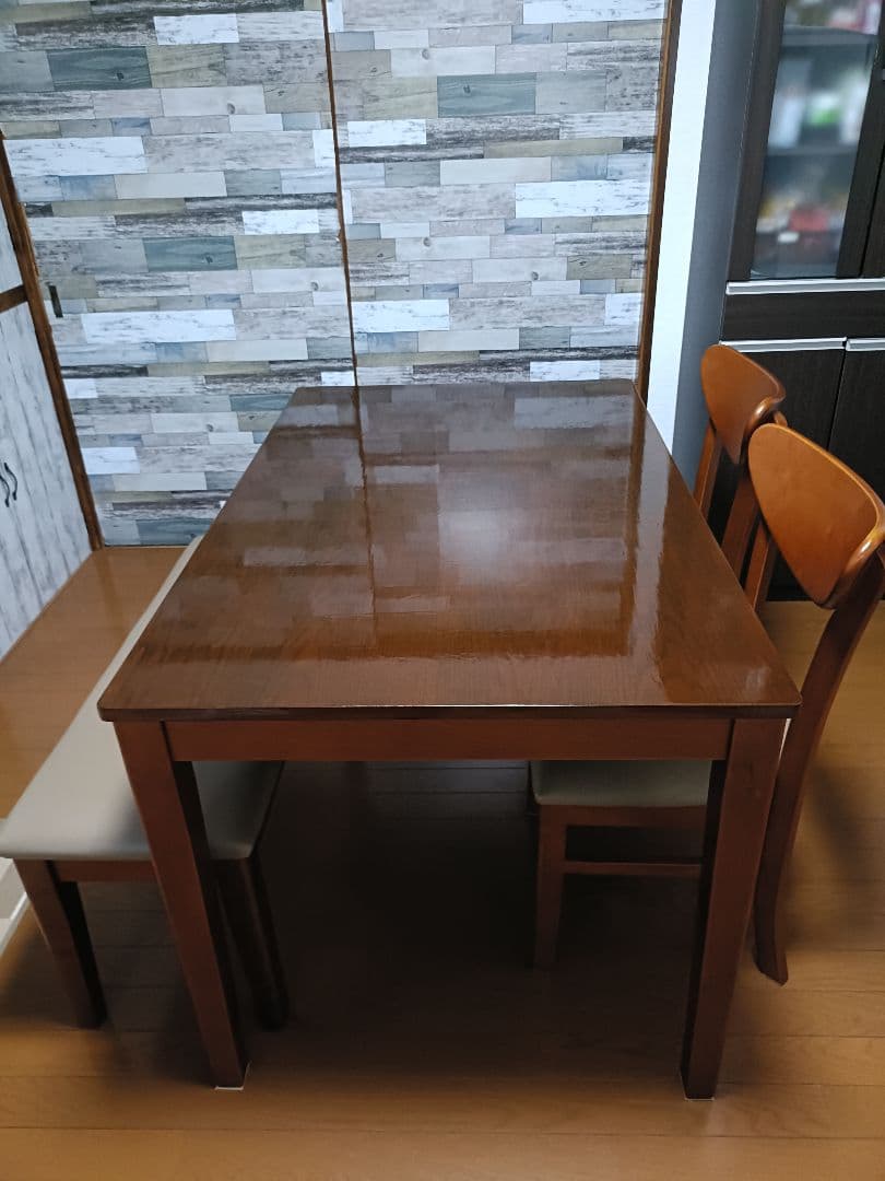 ブラウン 木製 ダイニングテーブル