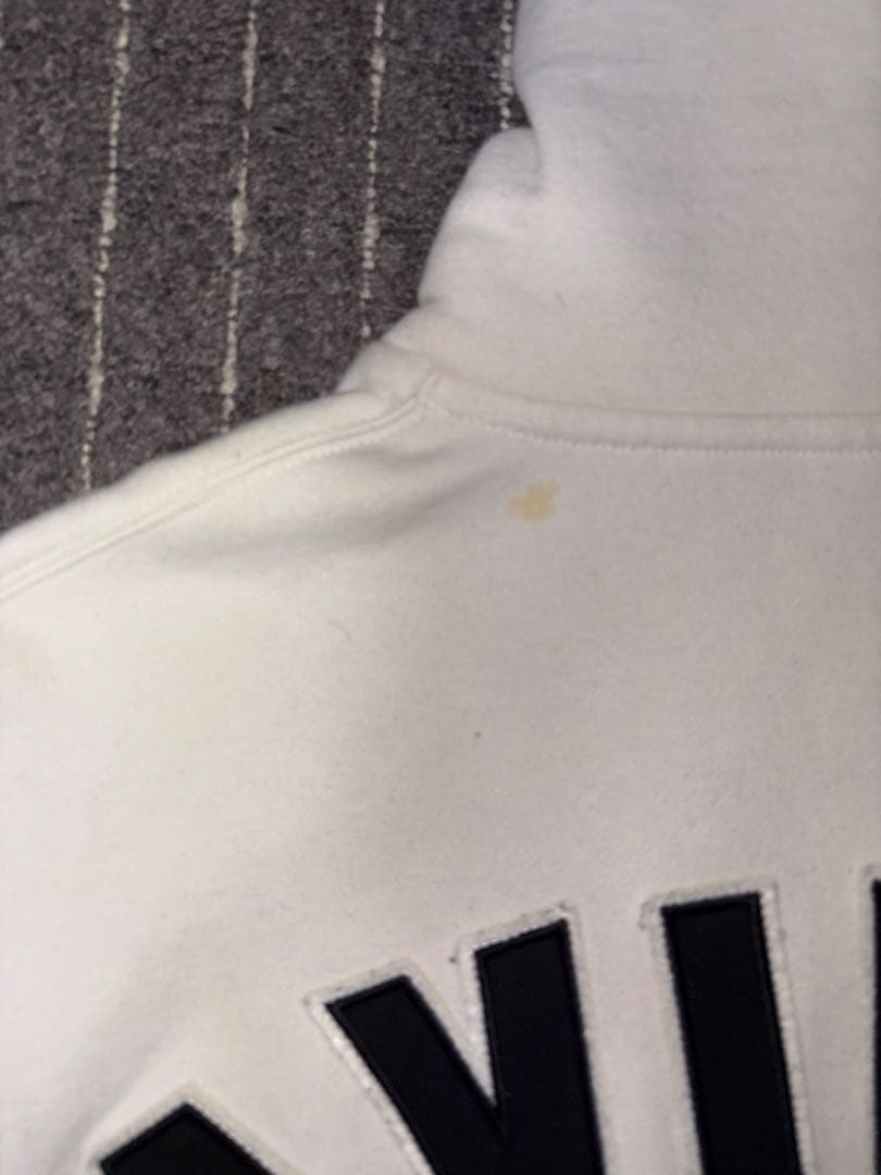 AVIREX ホワイト ジップアップパーカー