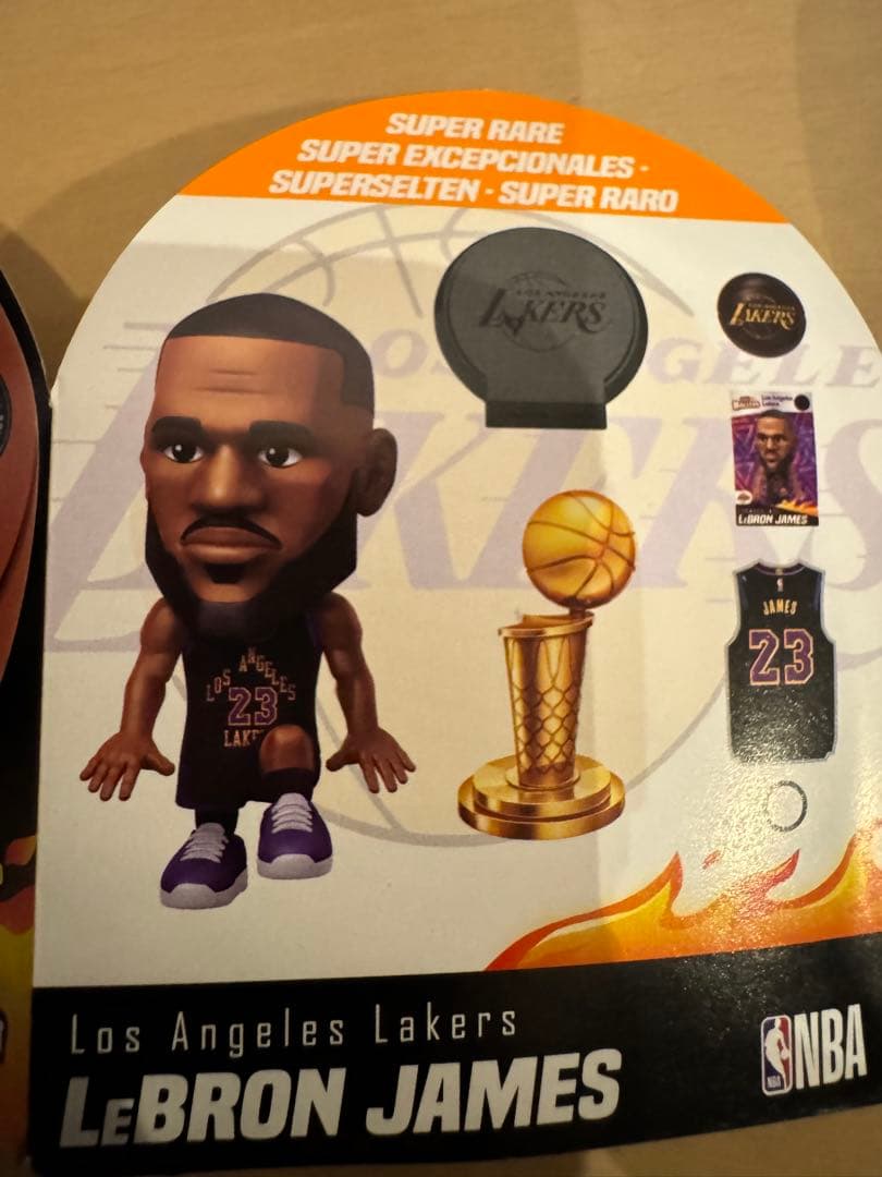 NBA BALLERS 5サプライズ　レブロンジェームズ サイレンサー