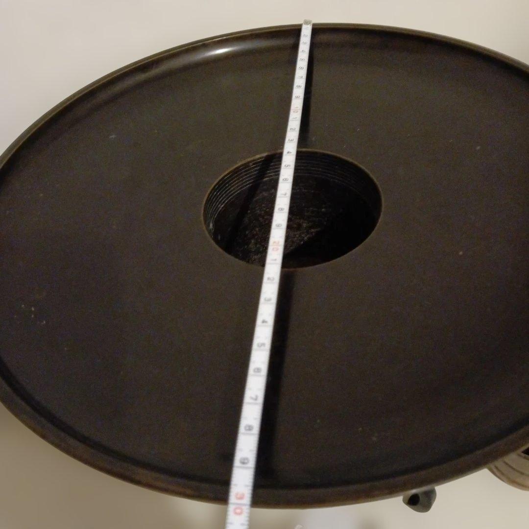 ☆黒色金属製花器 山水画付き 台不要であれば10000円