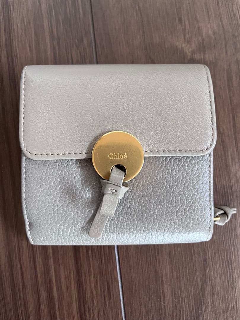 Chloe クロエ　三つ折り財布