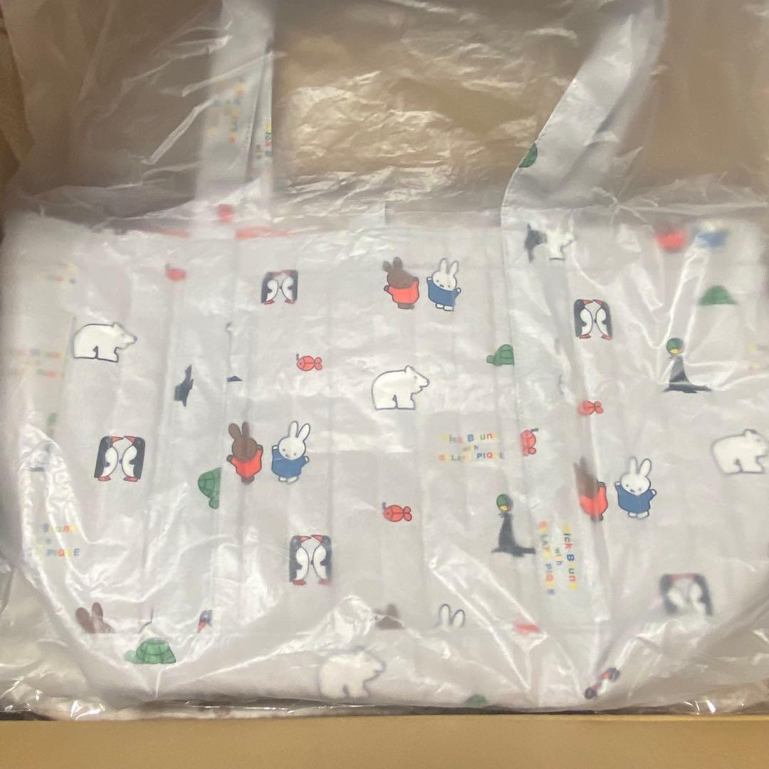 新品Dick Bruna キルティング総柄ママバッグ　ミッフィー　ジェラートピケ