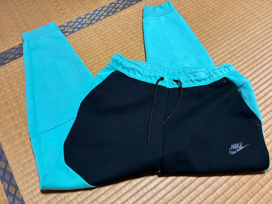 あcentral cee着用 NIKE テックフリース パンツ Mサイズ