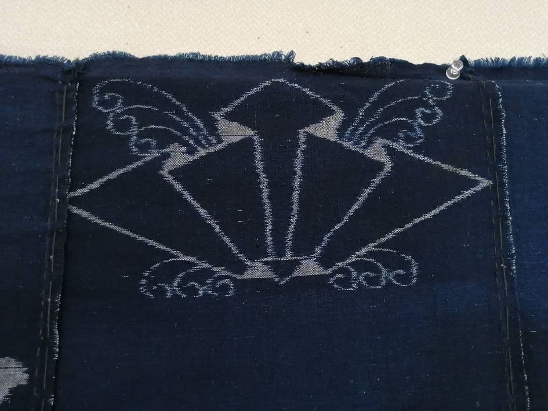 伊予絣　宝袋に蝶熨斗文　4幅