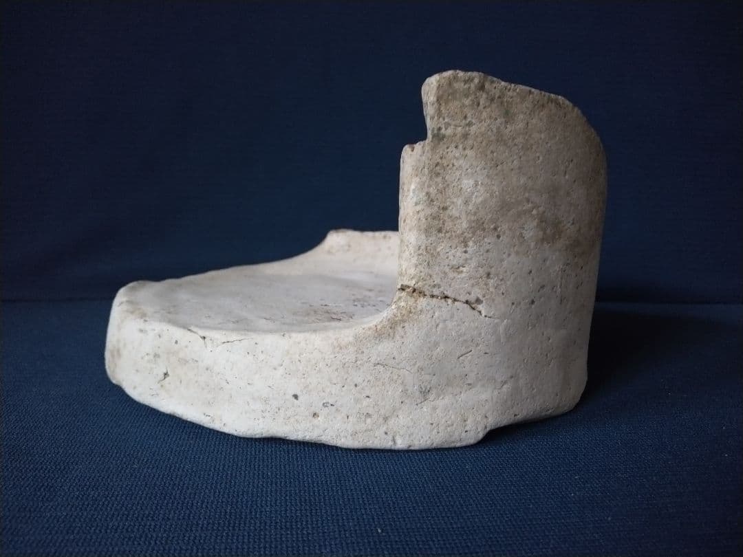 白鳳時代　単弁蓮花文鐙瓦　仏教美術　古美術　須恵器　土器　壺　寺院跡　発掘品