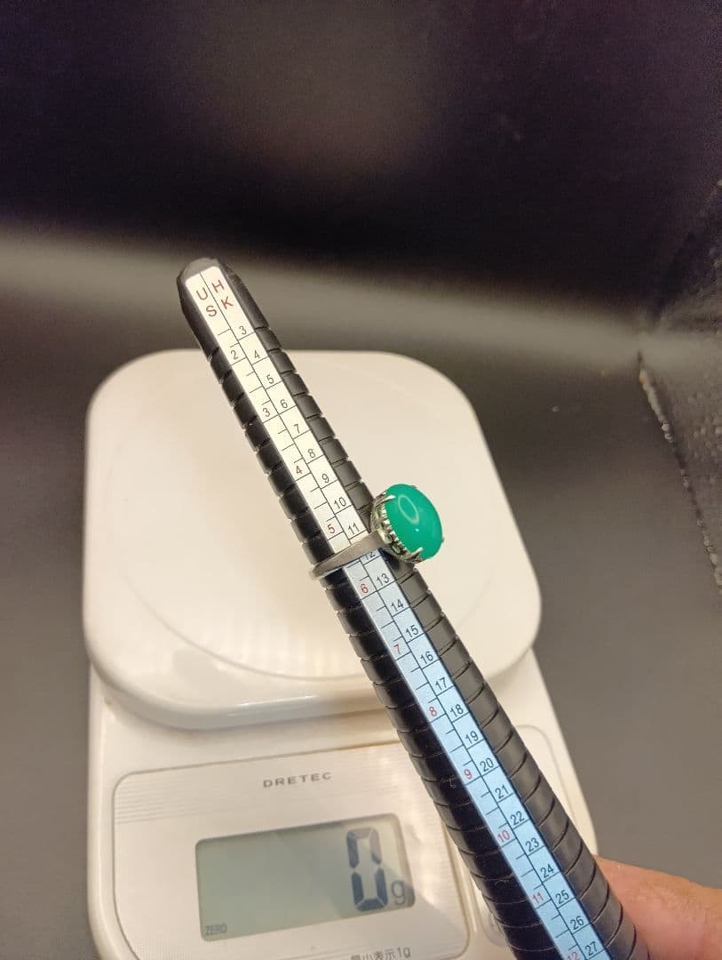 ベ*P様 k14 金 リング エメラルドカット 緑色石 11号 約4グラム