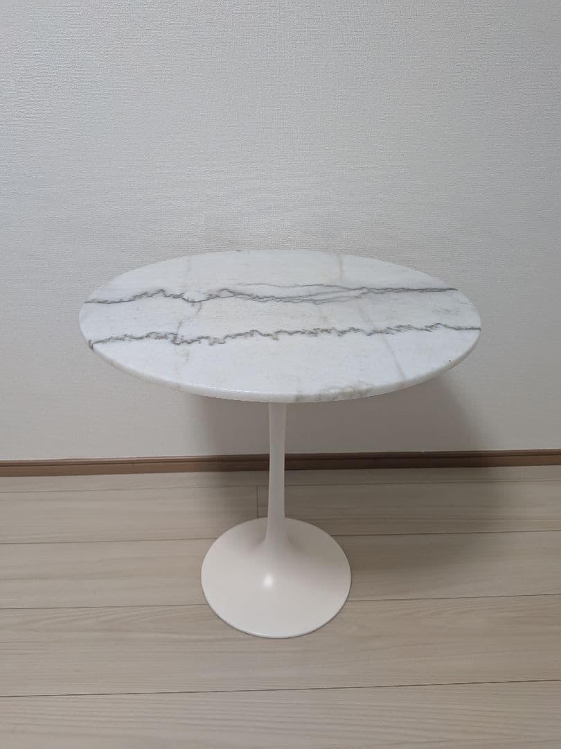 チューリップラウンドサイドテーブル エーロ・サーリネン リプロダクト マーブル