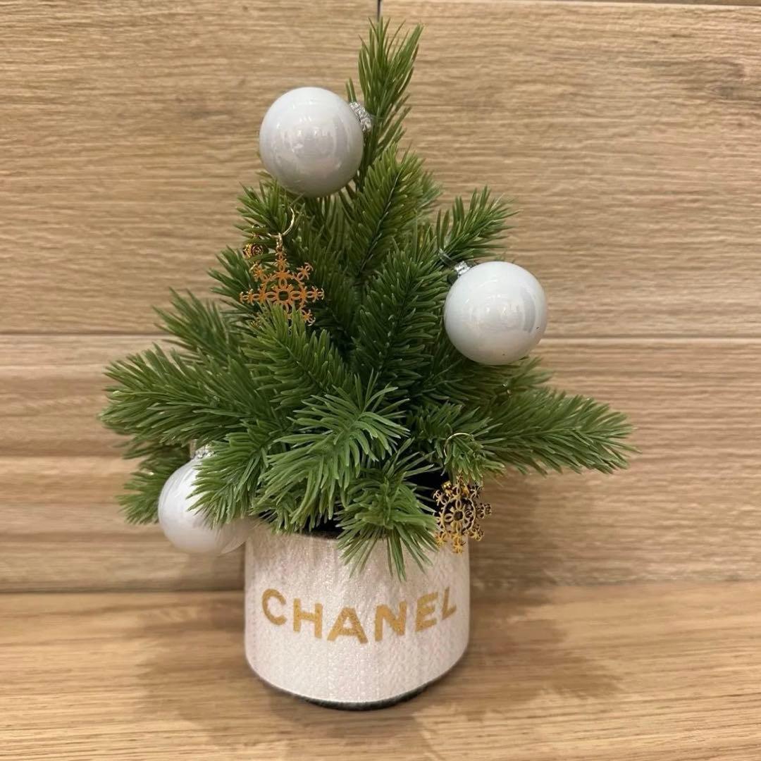 CHANEL シャネル　クリスマスツリー　ミニ　ノベルティ　オーナメント