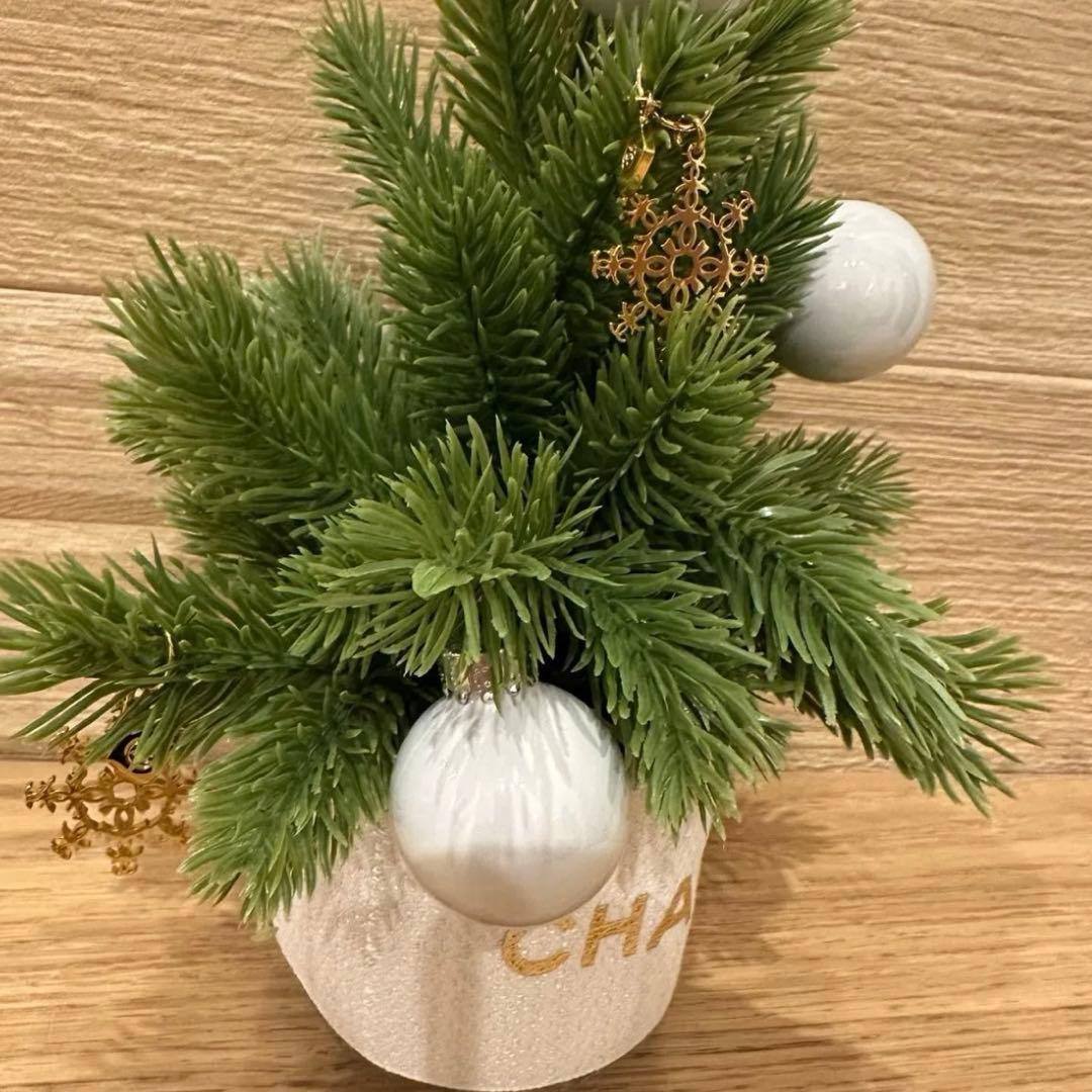 CHANEL シャネル　クリスマスツリー　ミニ　ノベルティ　オーナメント