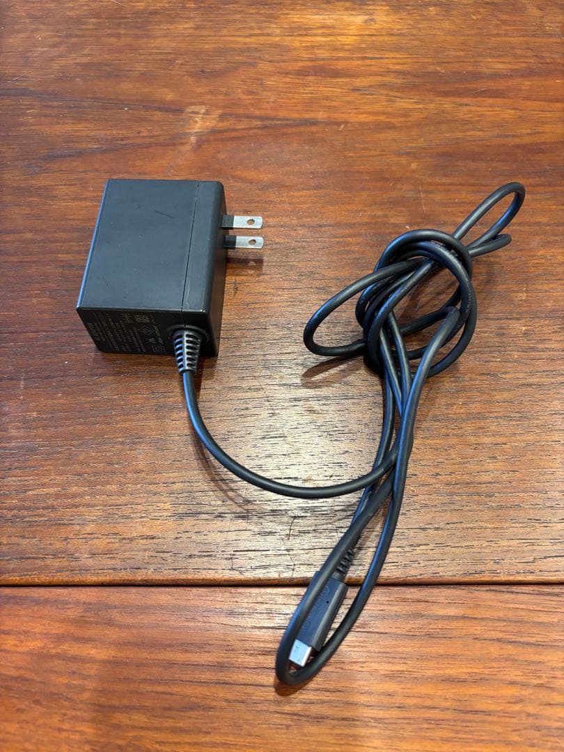 d*9様 Nintendo Switch Lite イエロー 充電器付き