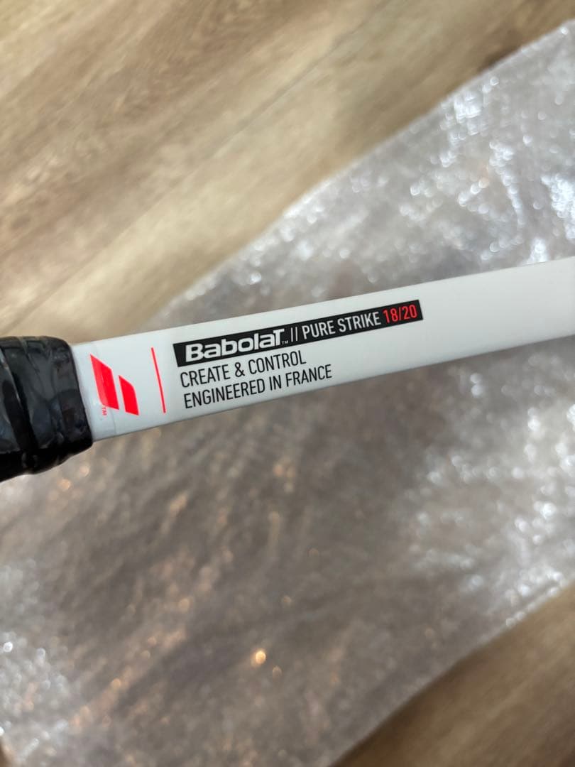 新品　バボラ　ピュアストライク　G3 18/20 テニスラケット