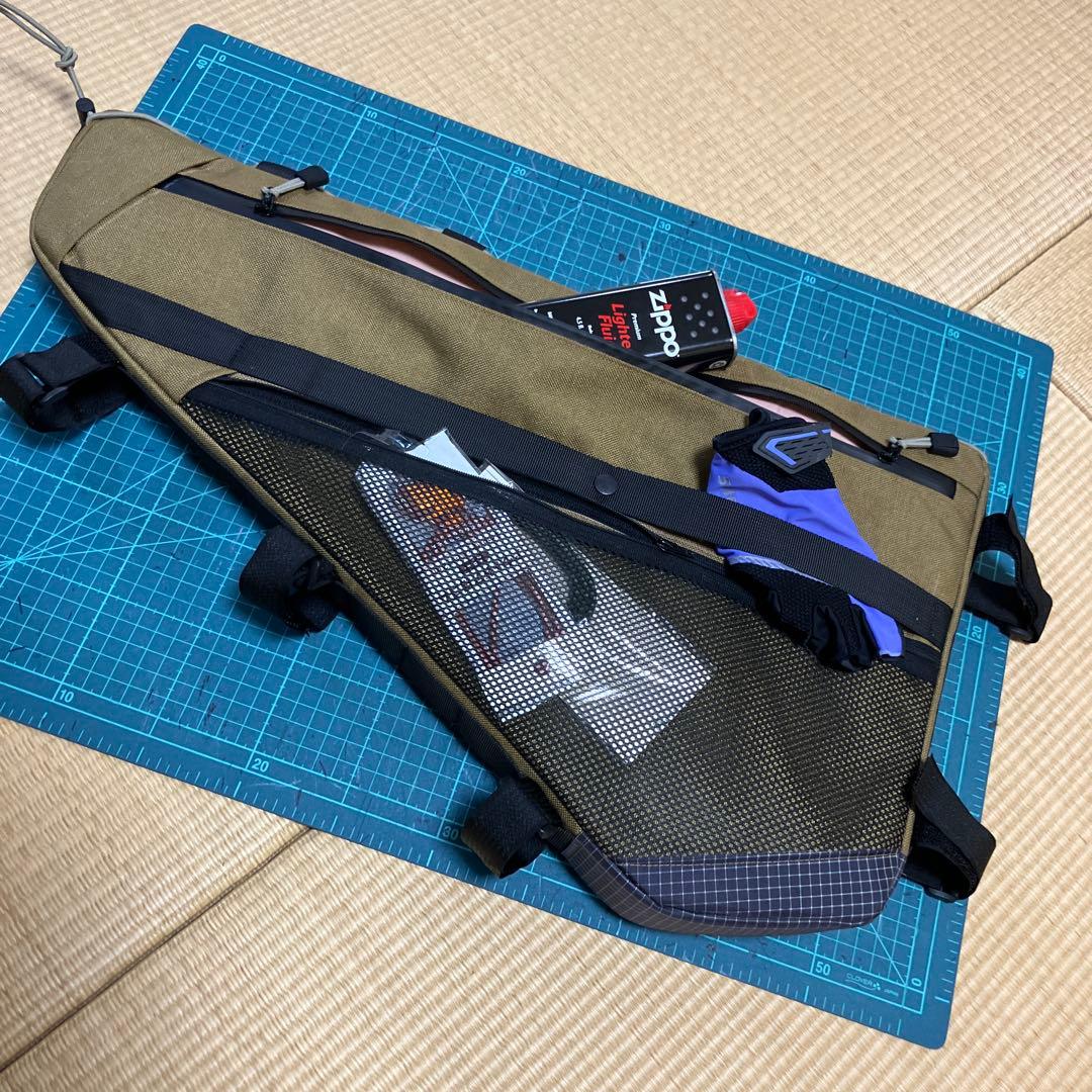 LaLaLaサーリーグラップラー　ハンドメイドフレームバッグ