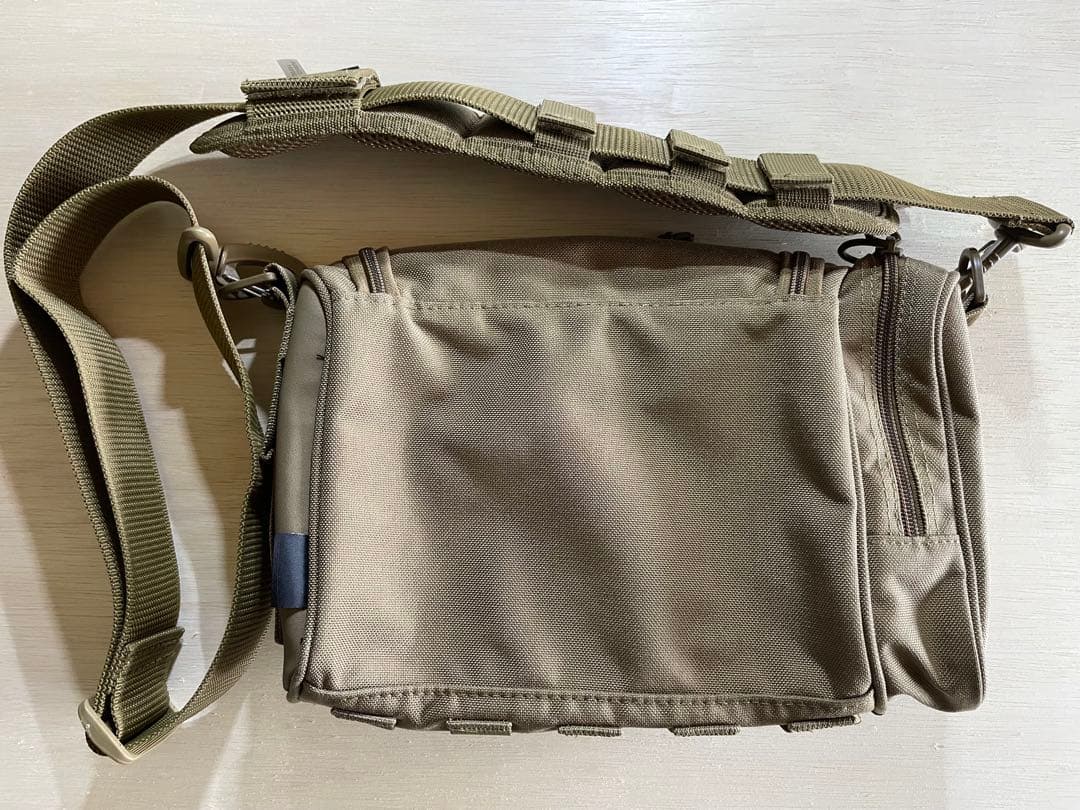 Hazard 4 Reveille ショルダーストラップ付き