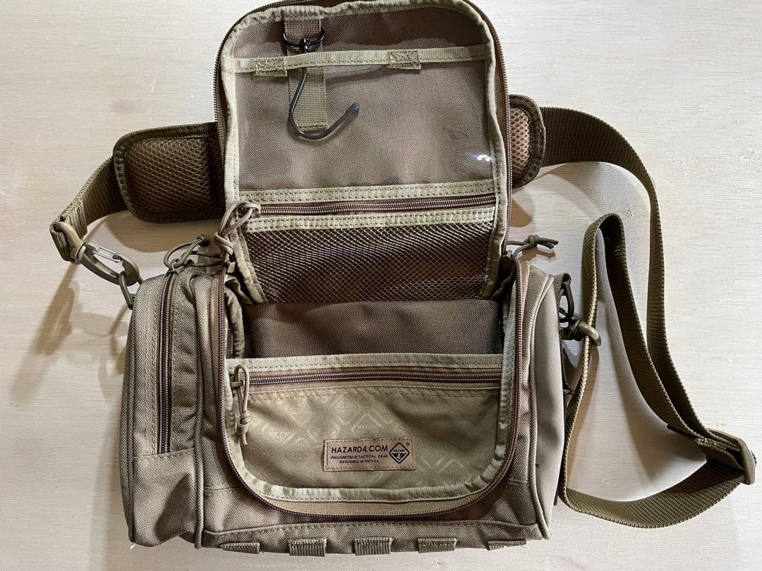 Hazard 4 Reveille ショルダーストラップ付き