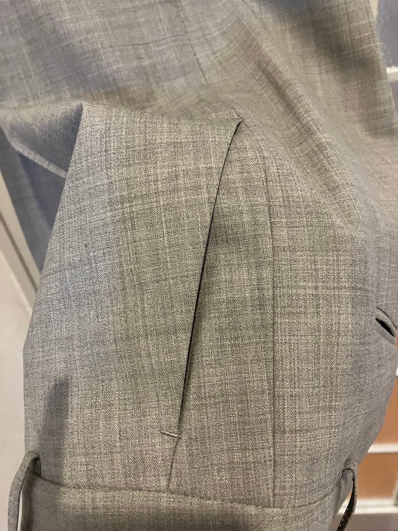 Theory セオリー　日本製。サイズ0（S- M）グレー　パンツスーツ　未使用