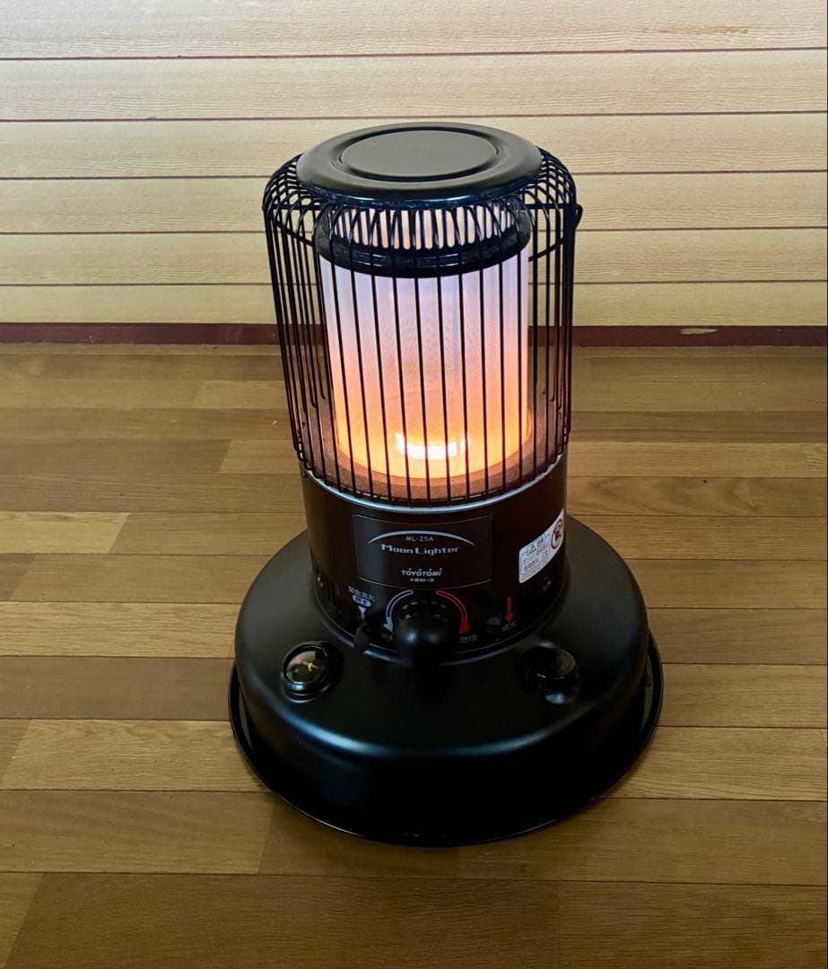 【美品】 トヨトミ　石油ストーブ　ムーンライター【ML-25A】 05年製