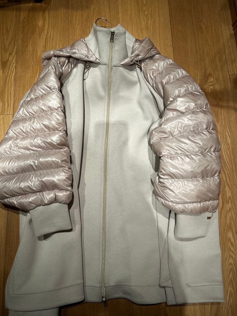 美品　ヘルノHERNO リゾートダウンポンチョ