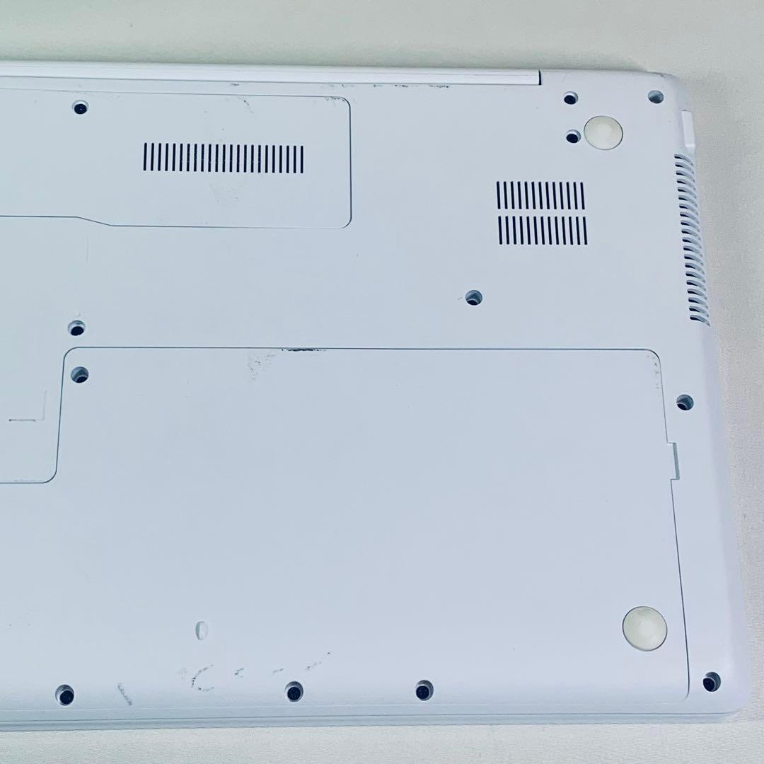 Core i7✨7世代✨SSD2TB✨32GB✨富士通✨ホワイト✨ノートパソコン