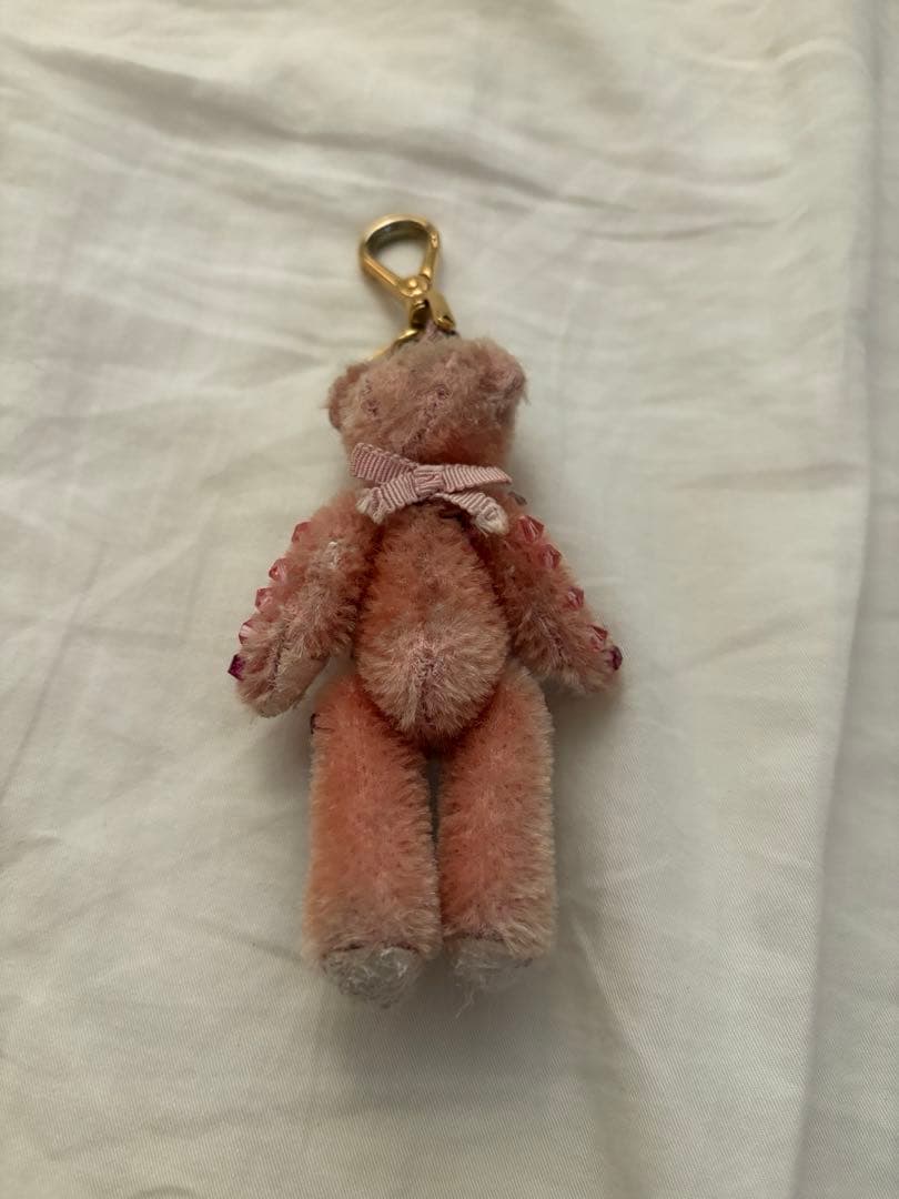 PRADA クマ型キーホルダー ピンク