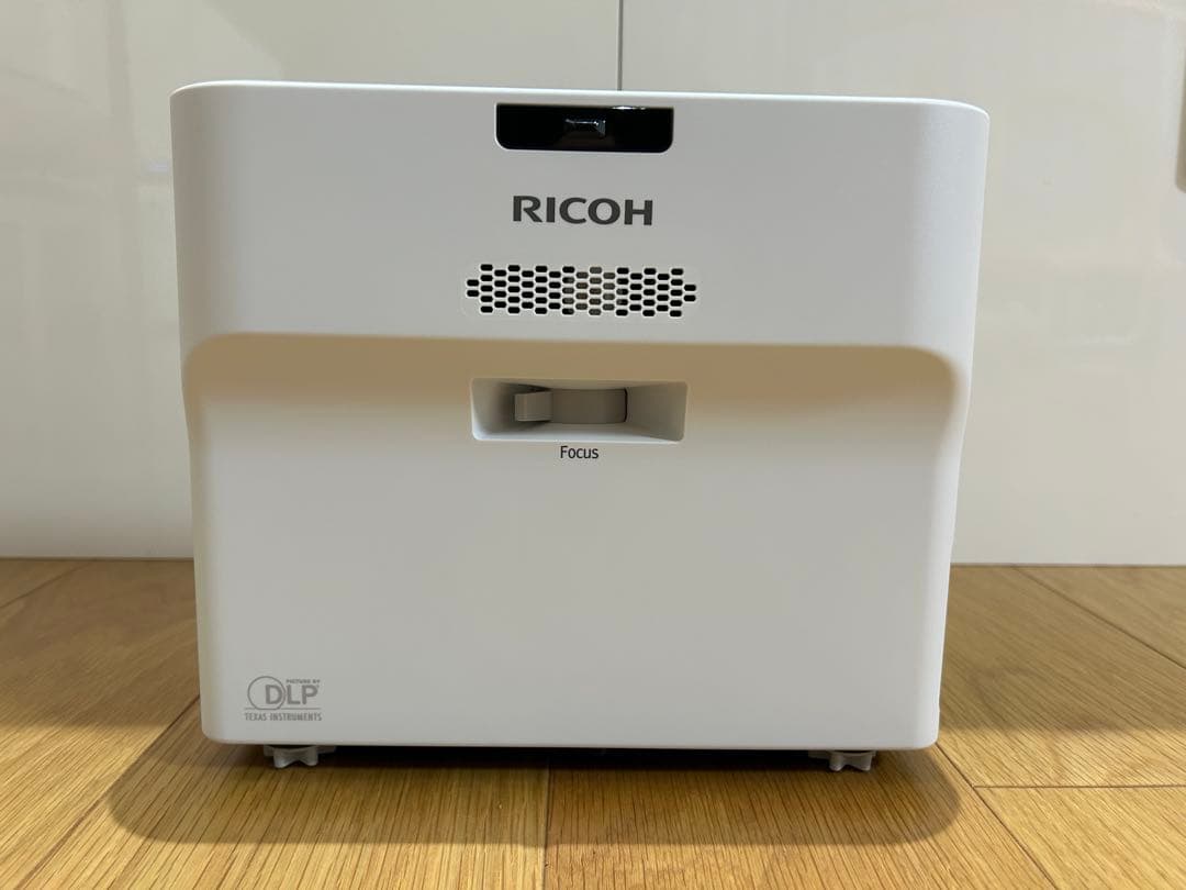 【RICOH】超短焦点プロジェクター WX4152Nランプ時間245h
