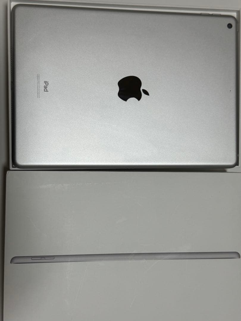 Apple iPad 第8世代 128GB シルバー / Wi-Fiモデル