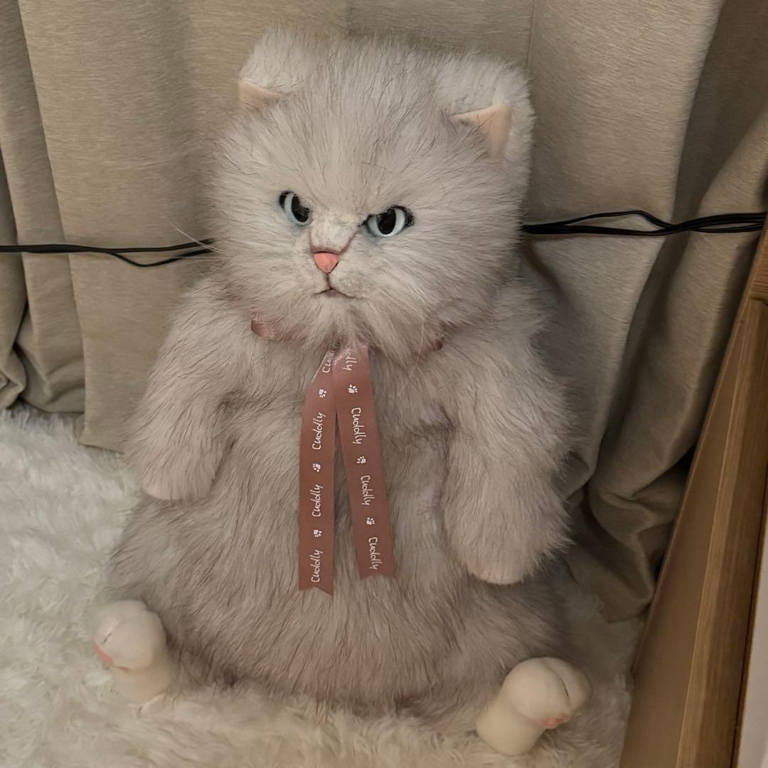カドリーCUDDLY 猫のぬいぐるみ
