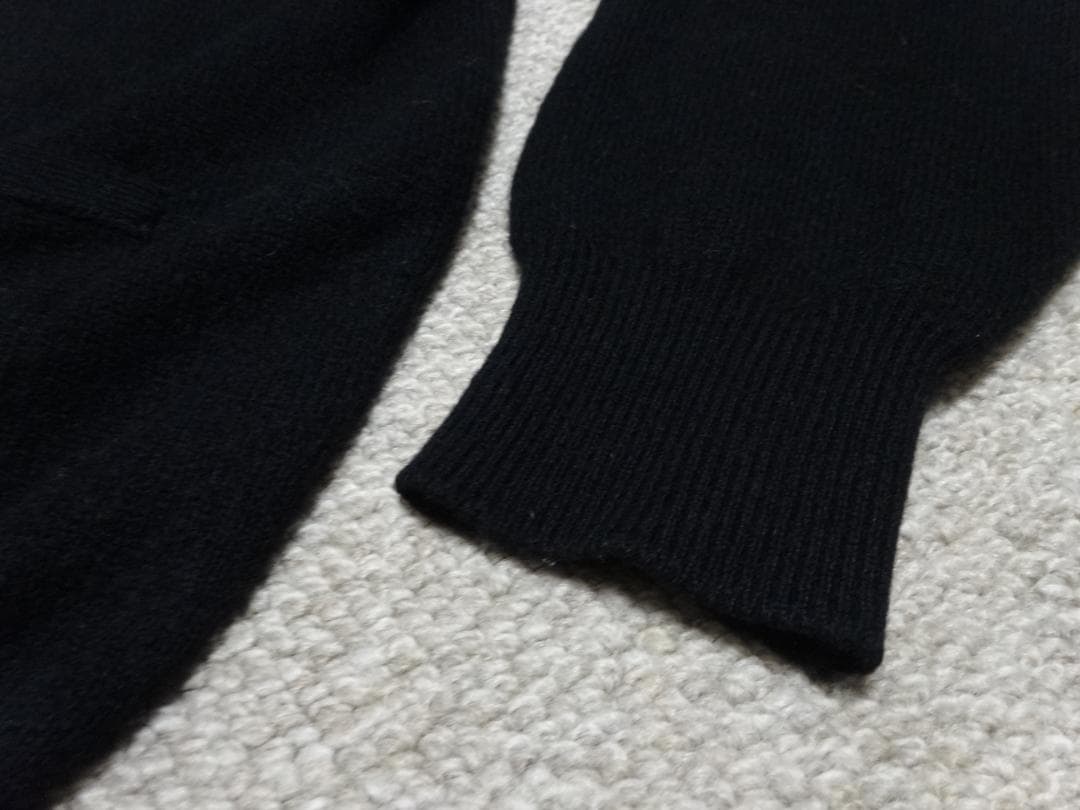 聖*様 ８０ｓ　プリングル　カシミヤカーディガン　スコットランド製　黒　ヴィンテ