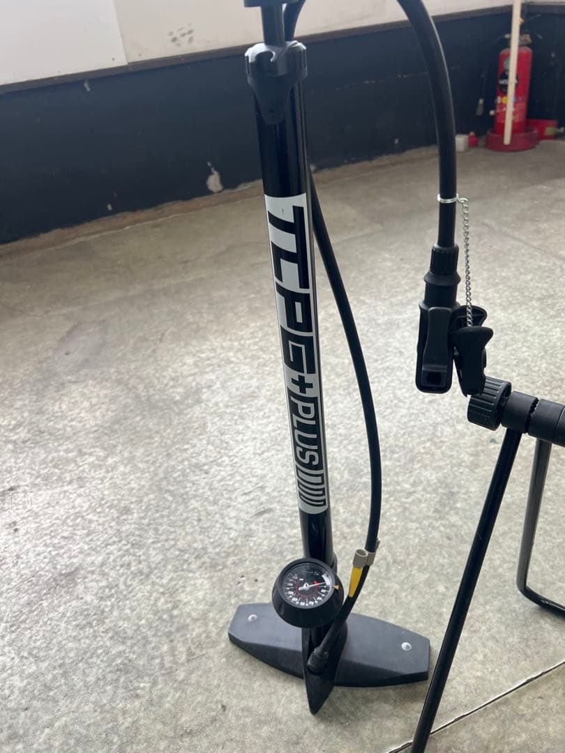 GIANT ロードバイク グレー/オレンジ 700C