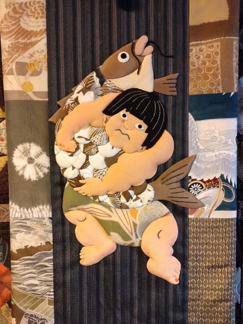 端午の節句　ちりめん押し絵タペストリーと鯉の置き物セット