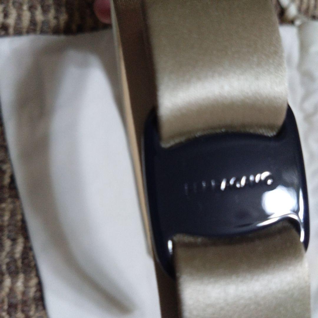 FERRAGAMO シルクサテンカチューシャ パールホワイト 新品未使用