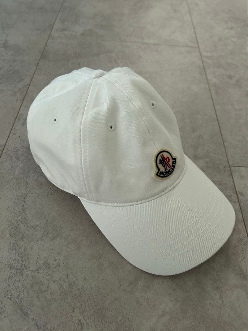 MONCLER モンクレール キャップ　ホワイト