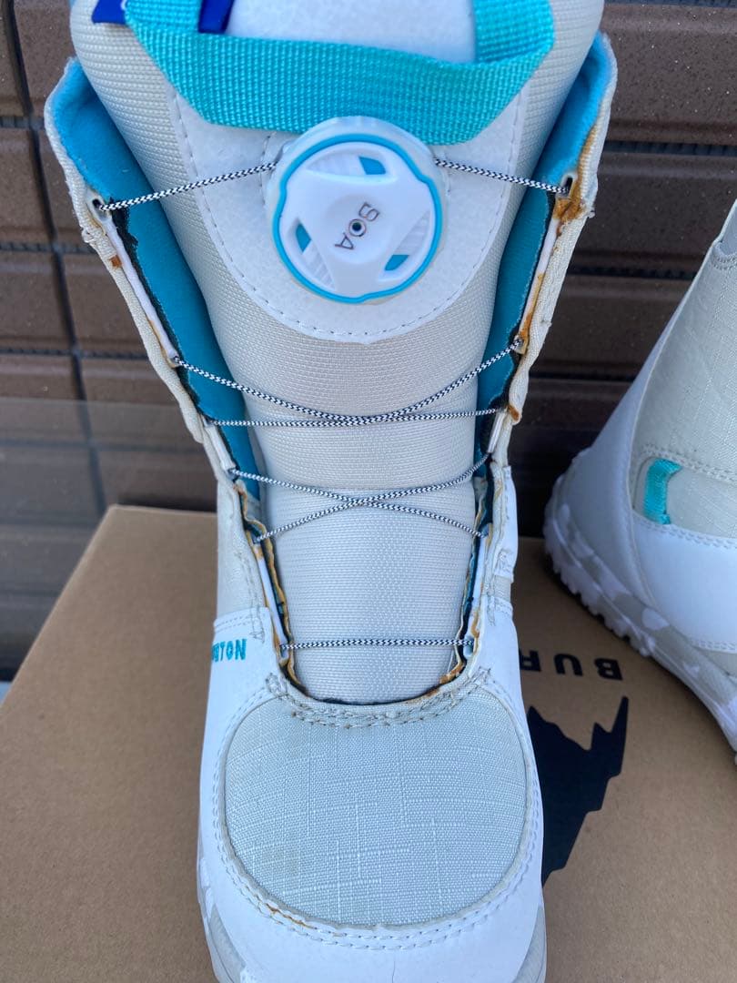 『Beeeee』Burton Grom BOA 子供用スノーボードブーツ