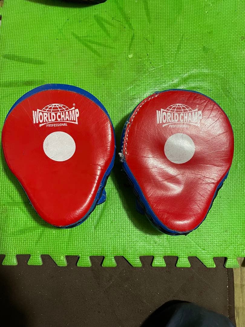 最終価格windy本革キックミットL、マーシャルワールド本革パンチングミット