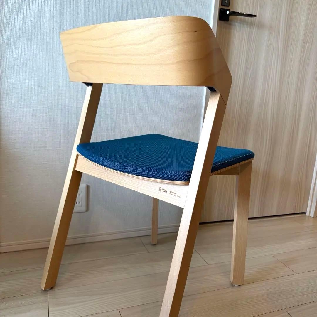 TON（トン） Merano（メラーノ） 椅子チェア 座面背面クッション仕様