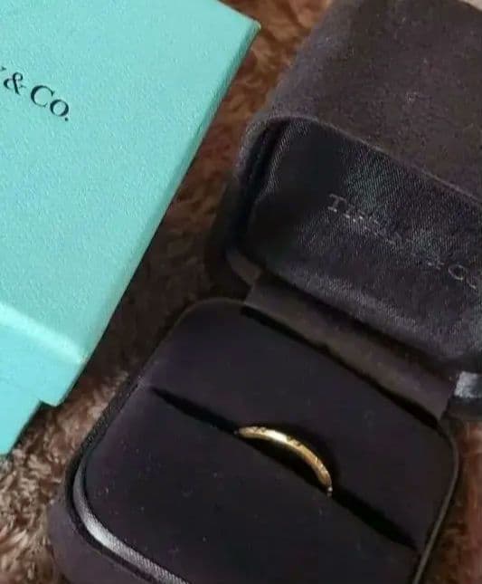 最終値下げ 美品 Tiffany&Co. トゥルーバンド リング K18 9号