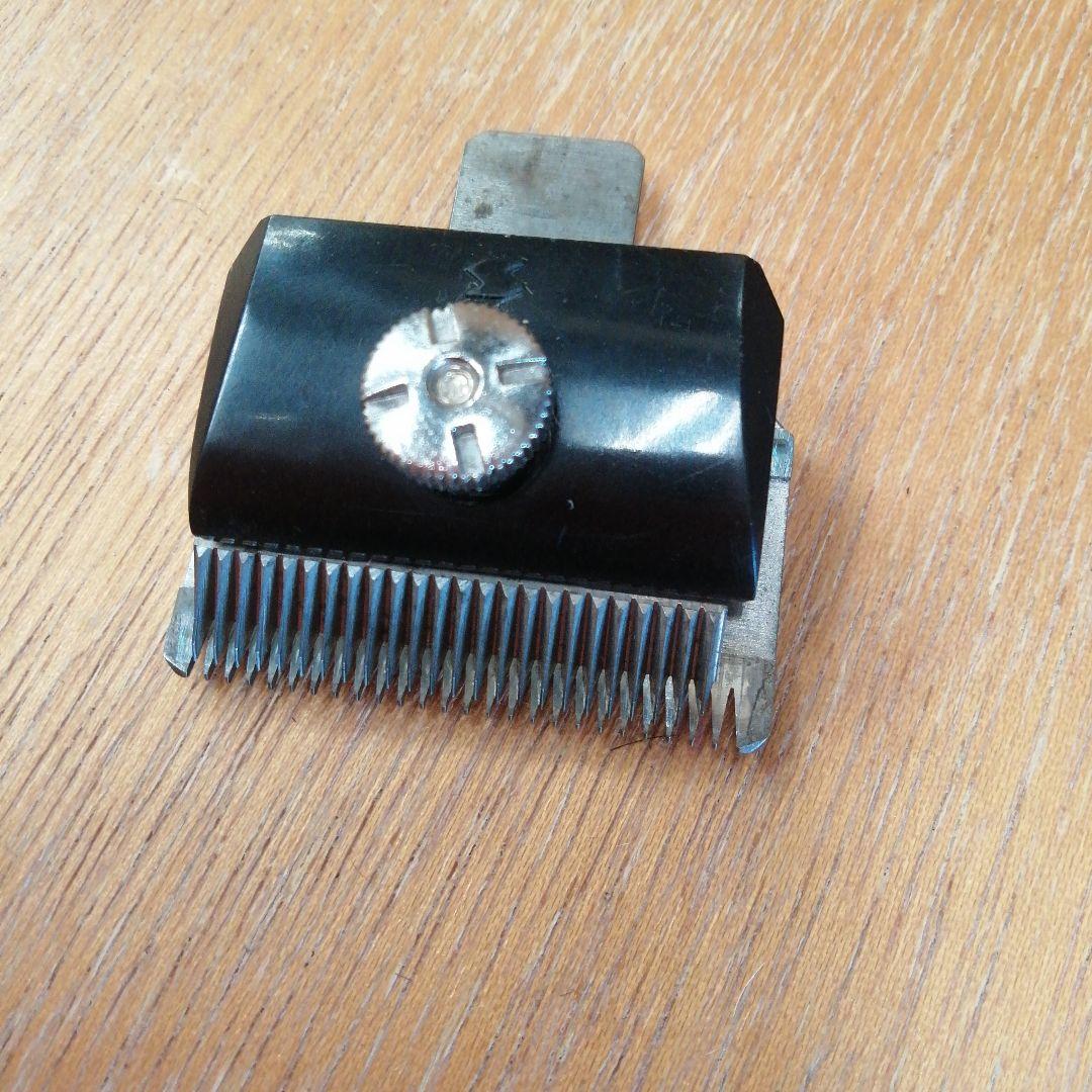 【ジャンク】バリカン用刃 8個セット＋欠けてるバリカン1個