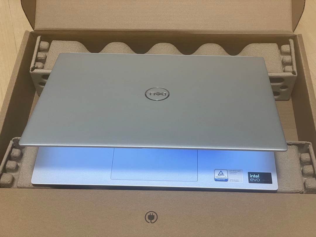 「美品」Dell Inspiron 13 Ultra5 16GB SSD 512