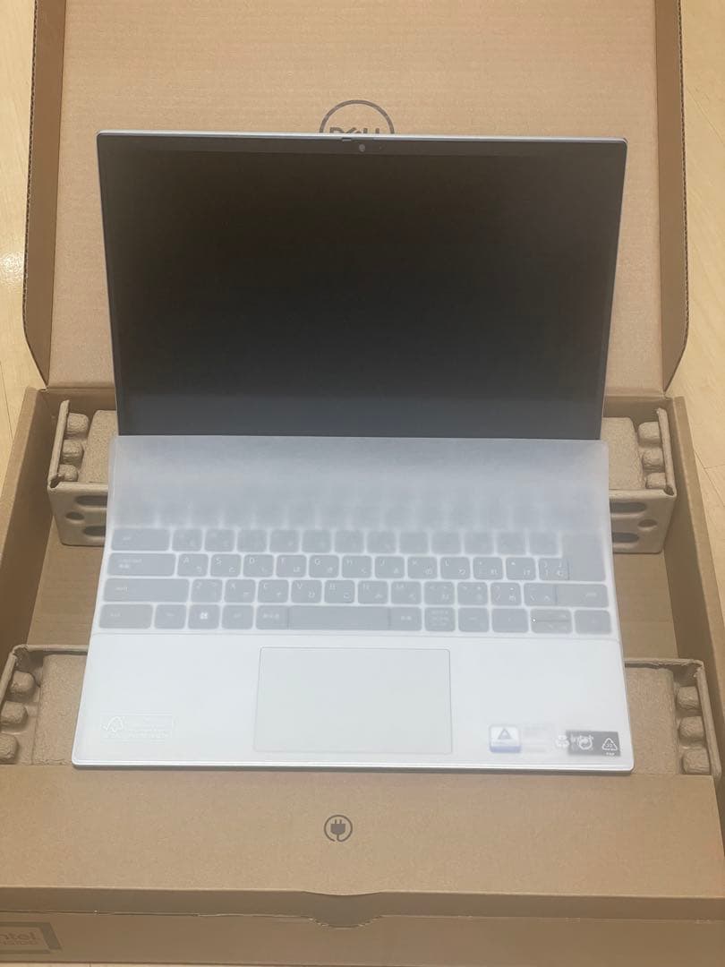 「美品」Dell Inspiron 13 Ultra5 16GB SSD 512