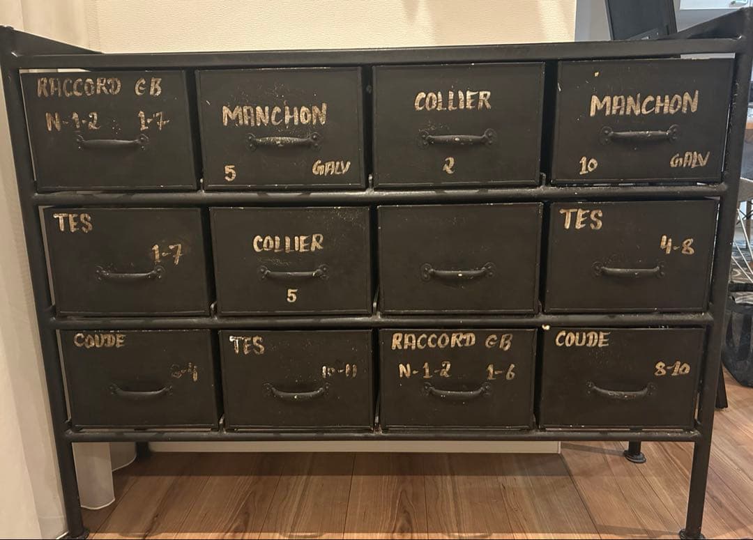 廃盤品　ギデル12ドロワー　チェストワイド