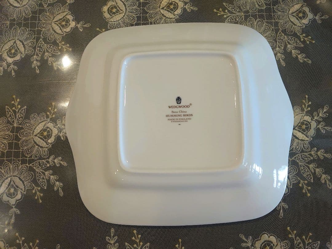 ❦ウェッジウッドのプレート皿　ハミングバード　ボンチャイナ
