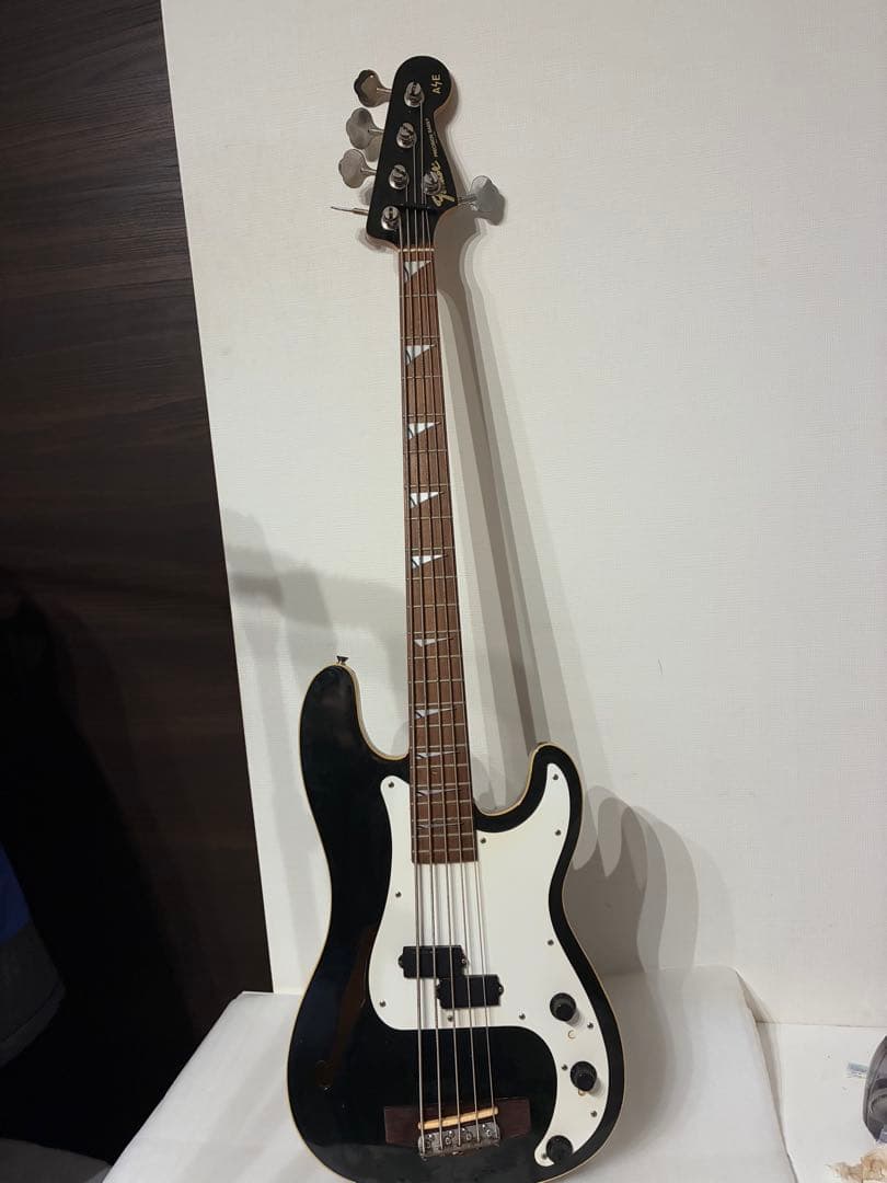 ま*る様 Fender フェンダー BASE ベース