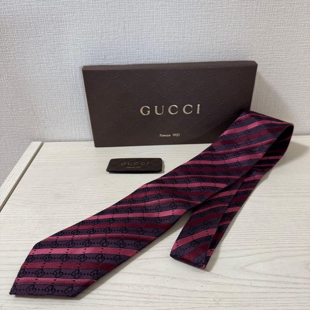【新品同様】GUCCI グッチ ネクタイ　パープル×ボルドー　GG ストライプ