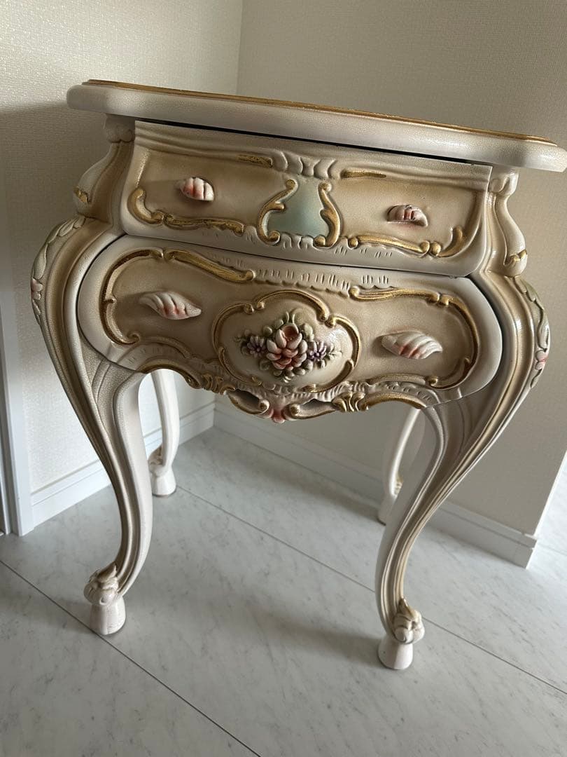 ロココ調⭐︎サイドテーブル　引き出し⭐︎難有り