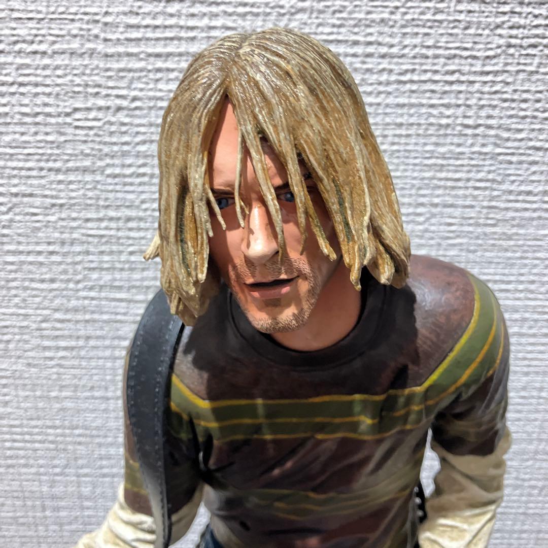 Y*e様 【完動品❗️】NIRVANA カート・コバーン18インチ サウンドフィ