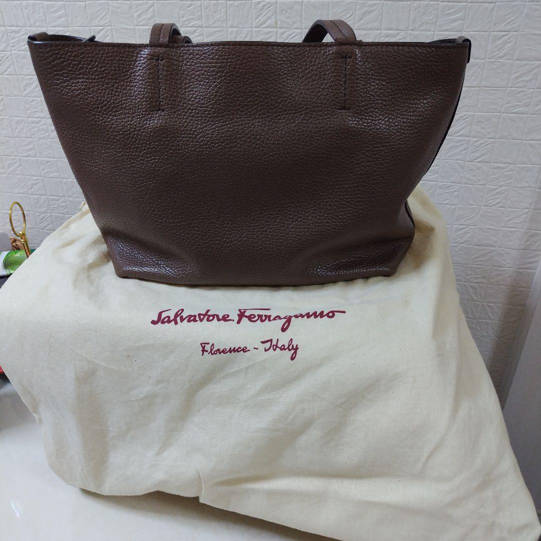 Salvatore Ferragamo ブラウン トートバッグ