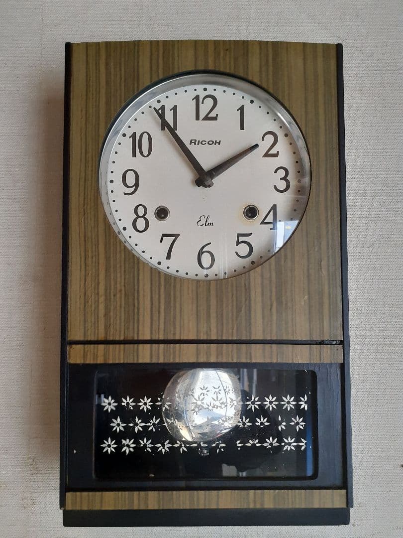 ゼンマイ式掛け時計