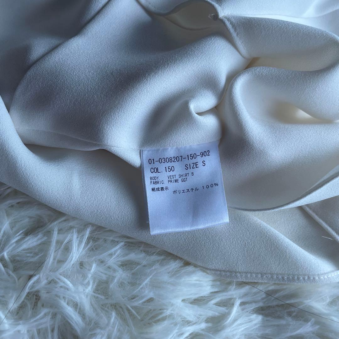 未使用　セオリー　シルク　 Vネック ボタン付き半袖シャツ